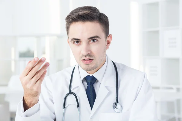 Médico en el trabajo — Stockfoto