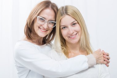 Anne ile kızı arasındaki dostluk