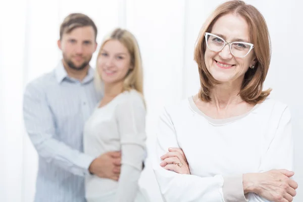 Par efter framgångsrika äktenskaplig terapi — Stockfoto