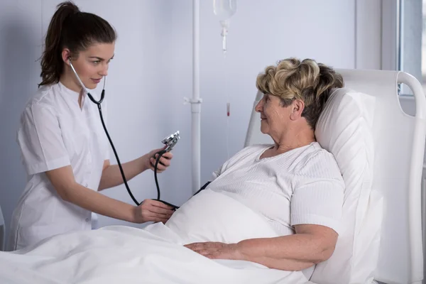 Physical examination of elderly patient — Stock Photo, Image