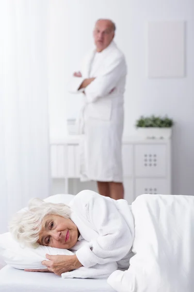 Senior couple having marital problems — Stock Photo, Image