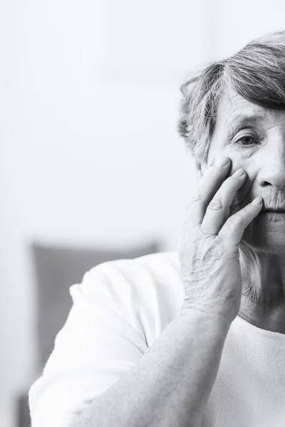 Senior woman suffering from schizophrenia — Stock Photo, Image