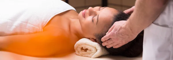 Young woman during relaxing massage — Stock Photo, Image