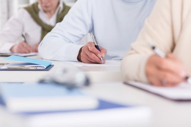 Bir ders notları alarak