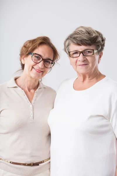 Reife Mutter und Tochter — Stockfoto