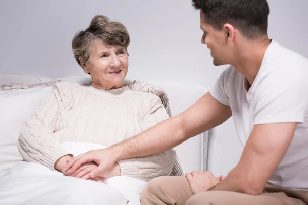 Nieto y abuela —  Fotos de Stock