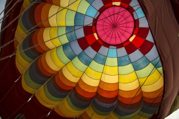 Arco-íris Balão de ar quente Interior — Fotografia de Stock