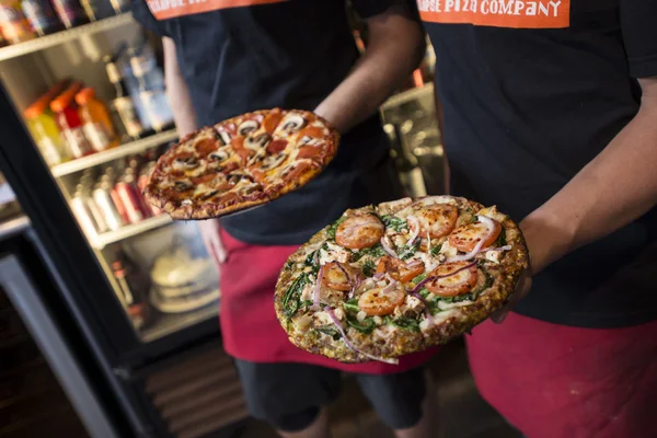 Gastronomische steenoven pizza 's Stockfoto