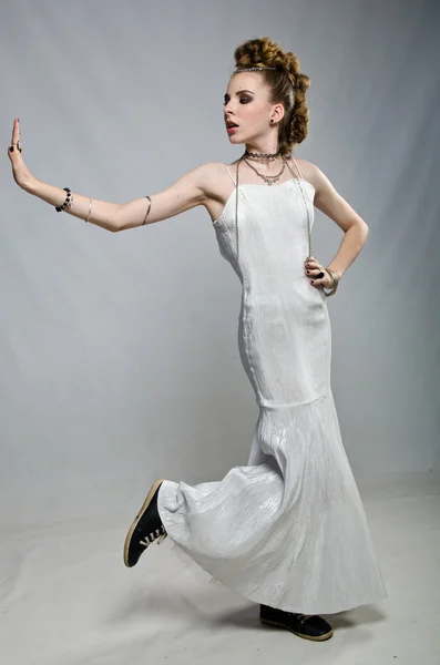 De bruid in rock stijl — Stockfoto