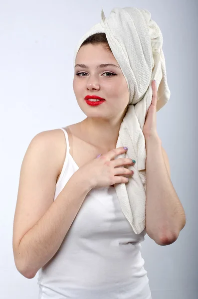 Menina e toalha — Fotografia de Stock