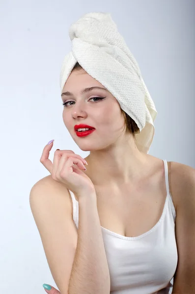 Girl and towel — Stock Photo, Image