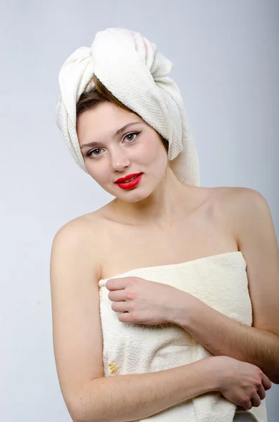 Girl and towel — Stock Photo, Image