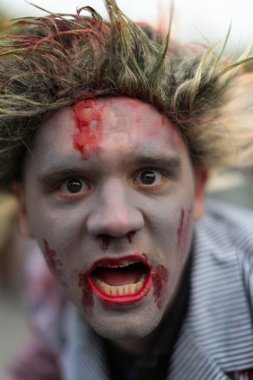 yürüyen ölüler zombie günü