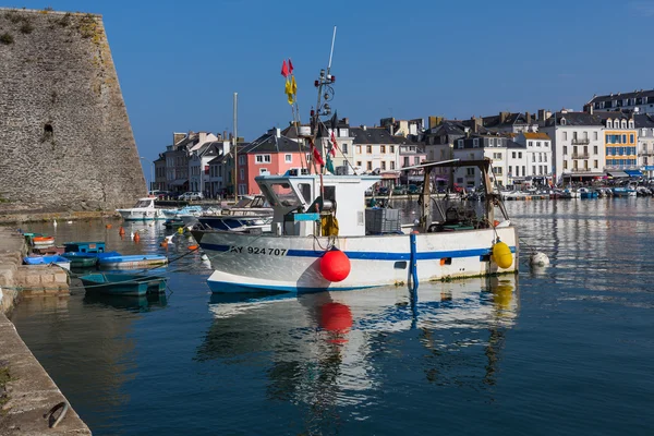 Belle-Ile-en-Mer, Francia - 8 settembre 2014: Porto di Palais wit — Foto Stock