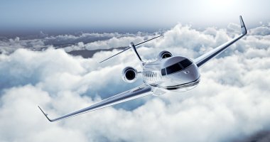 Beyaz Lüks jenerik tasarım özel jet dünya üzerinde uçan gerçekçi görüntü. Arka planda beyaz bulutlar ile boş mavi gökyüzü. İş Seyahati Konsepti. Yatay. 3d render