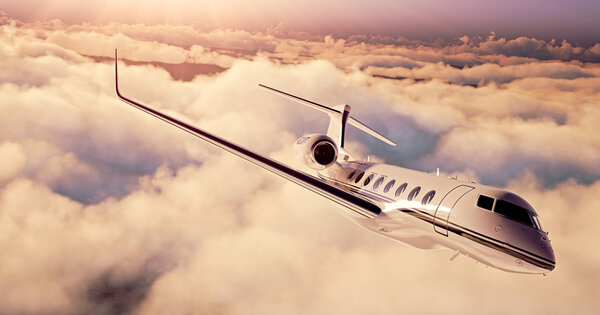 Реалистичная картина Белой Роскоши общий дизайн частного самолета, летящего над землей. Пустое небо заката с огромными белыми облаками фона. Концепция деловых поездок. Горизонтально. 3d-рендеринг
