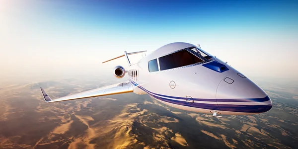 Realistiska foto av vit generisk design privat jet flyger över bergen. Töm blå himmel med sol i bakgrunden. Affärsresor med moderna lyx flygplan. horisontell. närbild bild. 3D-rendering — Stockfoto