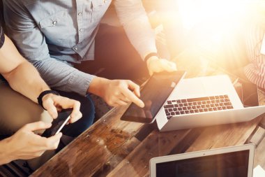 İş kararlar arkadaşları