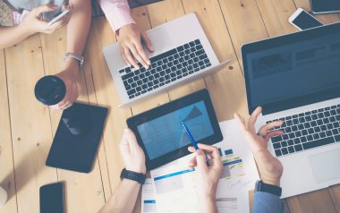 iş takım beyin fırtınası