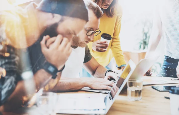 Processo di lavoro degli hipster — Foto Stock