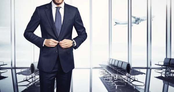 Business man at airport — Stock Photo, Image