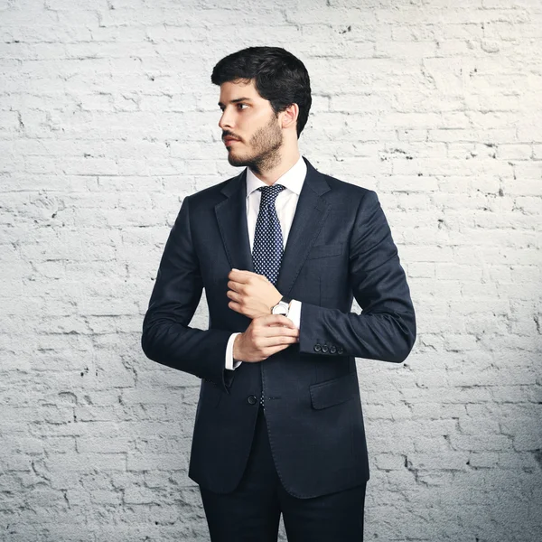 Retrato de jovem empresário — Fotografia de Stock