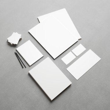 Beyaz kimlik öğelerinin