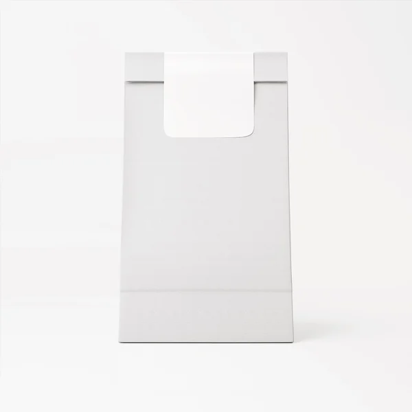 Sac en papier avec autocollant blanc — Photo