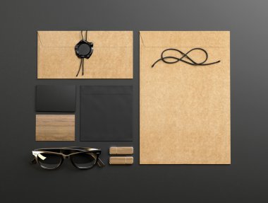 Siyah arka plan üzerine markalama öğeleri