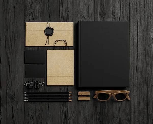 Ahşap üzerine markalama öğeleri ayarla