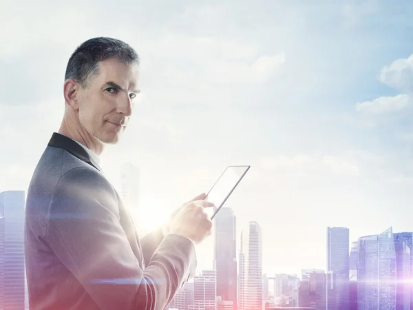 Businessman with digital tablet — Stock Photo, Image