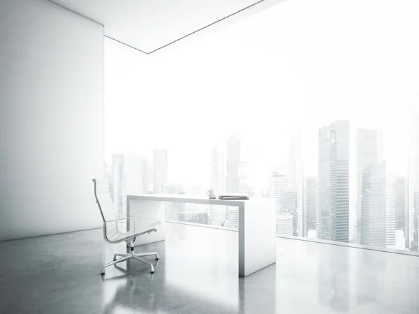 Офис с панорамным окном — стоковое фото