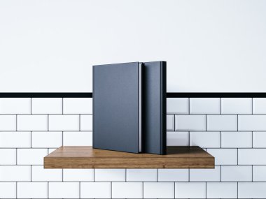 İki boş siyah kitapların alay