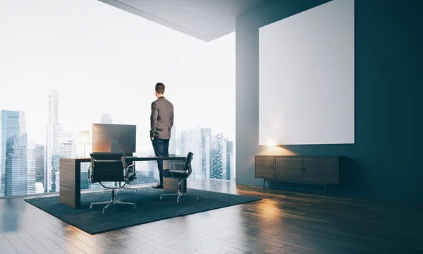 Businessman wearing modern sui — Stok fotoğraf