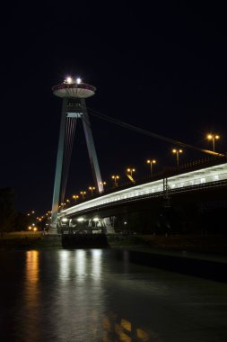Bratislava, Slovakya, en Snp köprü gece
