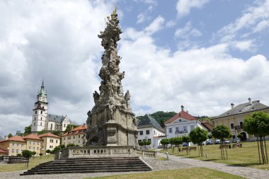 Kremnica Barok Holy Trinity veba sütunu