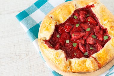 Çilek Galette'ye bir tablo