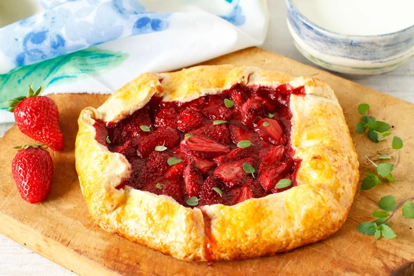 Strawberry galette on a table — Stock Photo, Image