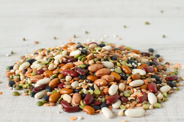 Gedroogde mix van peulvruchten en granen — Stockfoto