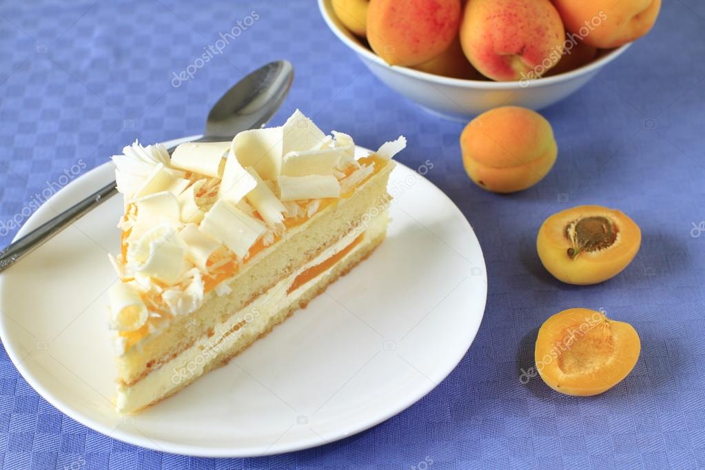 Sponge cake with yogurt mousse Stock Photo by ©Nadki 80132834