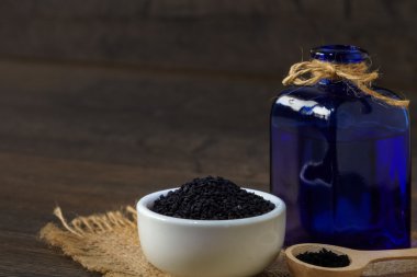 Nigella sativa (siyah kimyon) tohumları