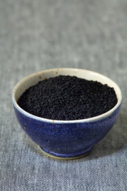 Nigella sativa (siyah kimyon) tohumları