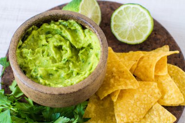 Meksika yemeği: avokado dip