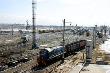 Demiryolu inşaatı. Yük trenlerinin oluşumu.