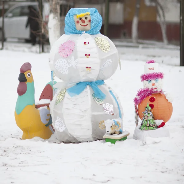 Όμορφη χιονάνθρωποι και Χριστούγεννα διακόσμηση — Φωτογραφία Αρχείου