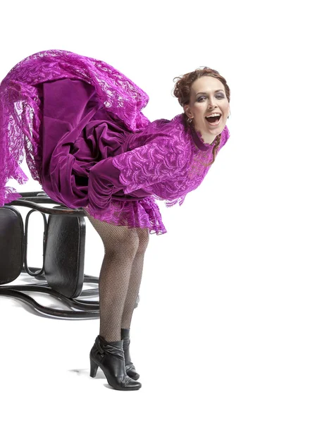 Žena pózuje v vinobraní šaty — Stock fotografie