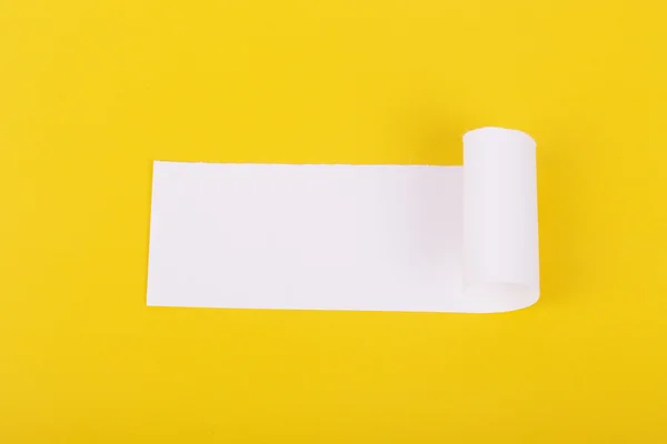 Rippade vitt papper med utrymme för text — Stockfoto