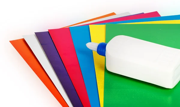 Närbild av färgglada papper med lim — Stockfoto