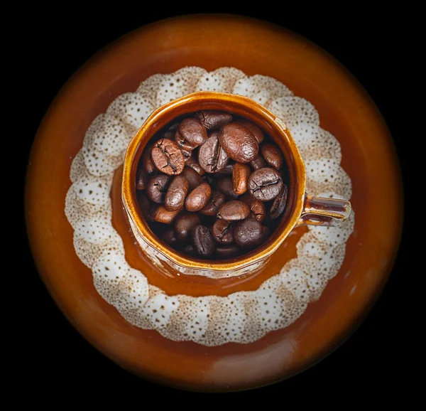 Tampilan puncak biji kopi dalam cangkir — Stok Foto