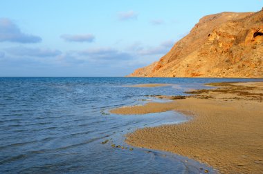 Yemen. Sokotra Adası. Gün batımında Detwah Lagoon